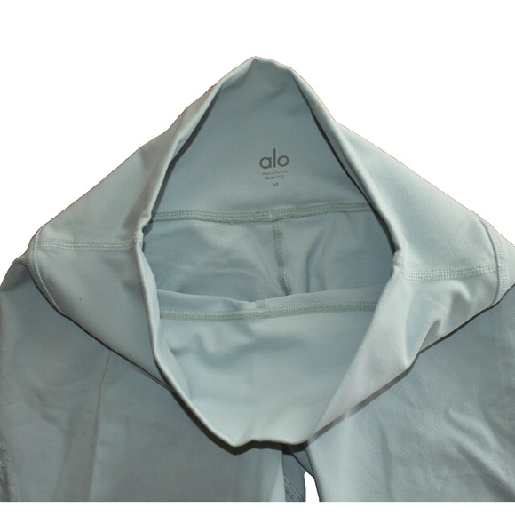 A8 Auth ALO YOGA Powder Blue High Waisted Coast Capri Legging Pants Size M - Picture 4 of 5